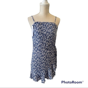 Goodnight Macroroon NWT large floral sundress with wrap‎ waist